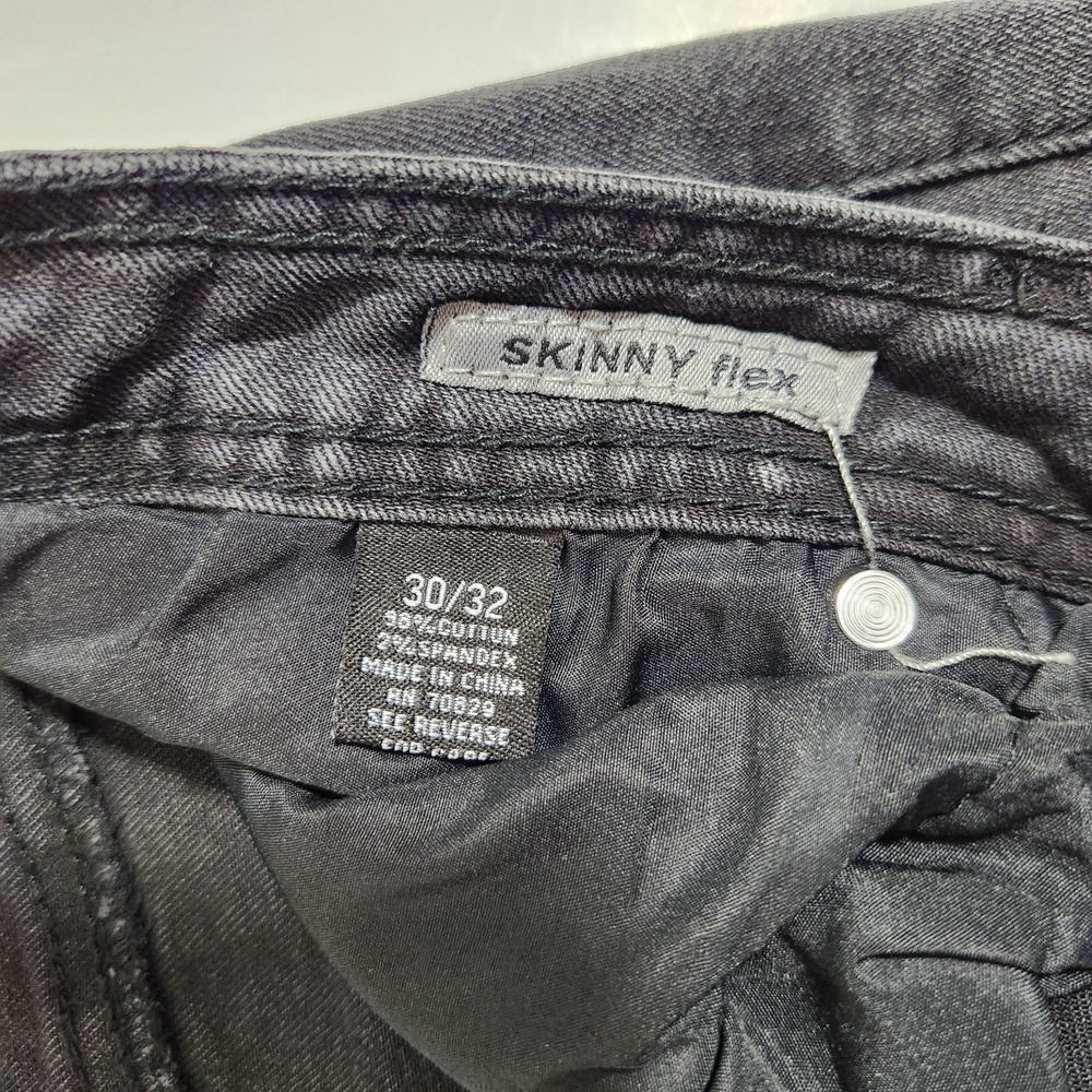 Black Skinny Flex Mens Jeans Sz 30x32 Distressed Paint Splatter Grunge Y2K Punk - Picture 3 of 12